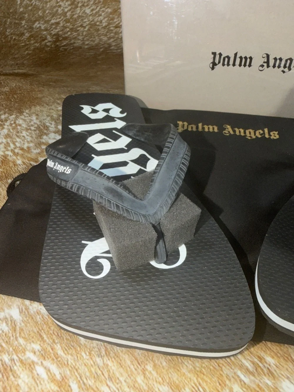 NIB Authentic Men’s Palm Angels Black Logo Flip Flops Sz 40 / US Men’s sz 8